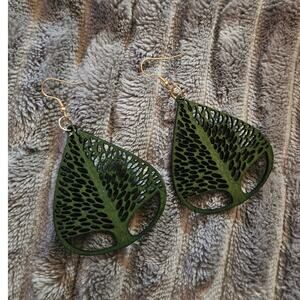Boutique Forest Green Filigree Tree of Life Laser-Cut Wooden Dangle Earrings